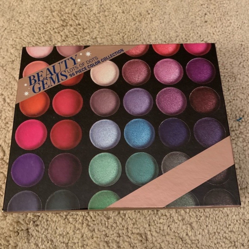 Beauty Gem Lots of Dots Makeup Kit